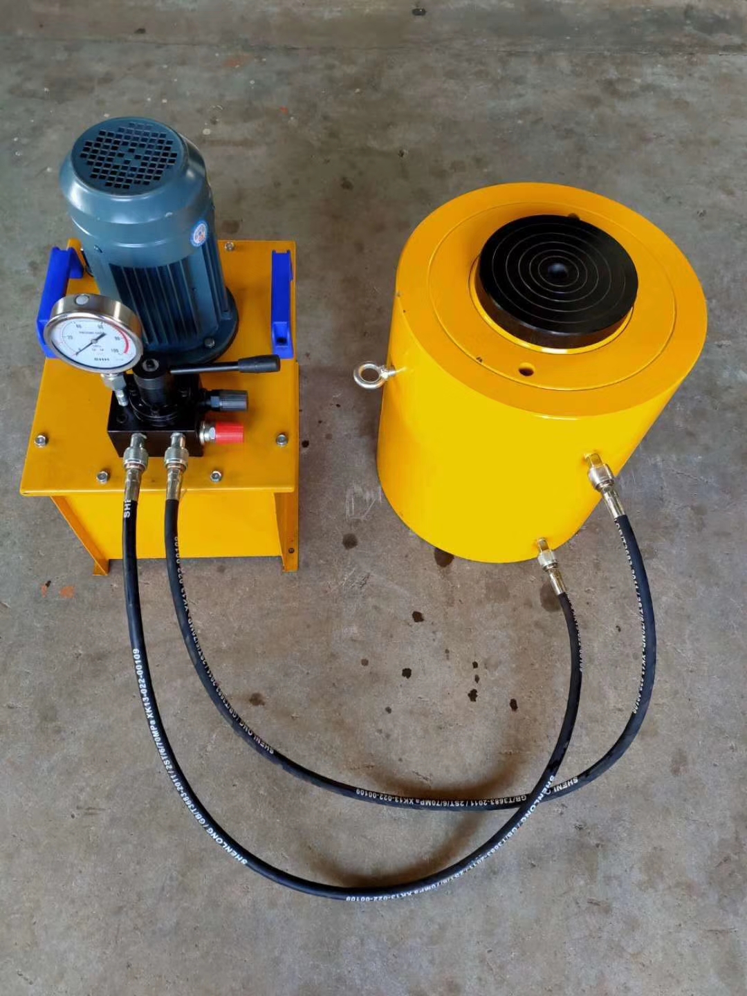 DYG1000-200大噸位電動液壓千斤頂